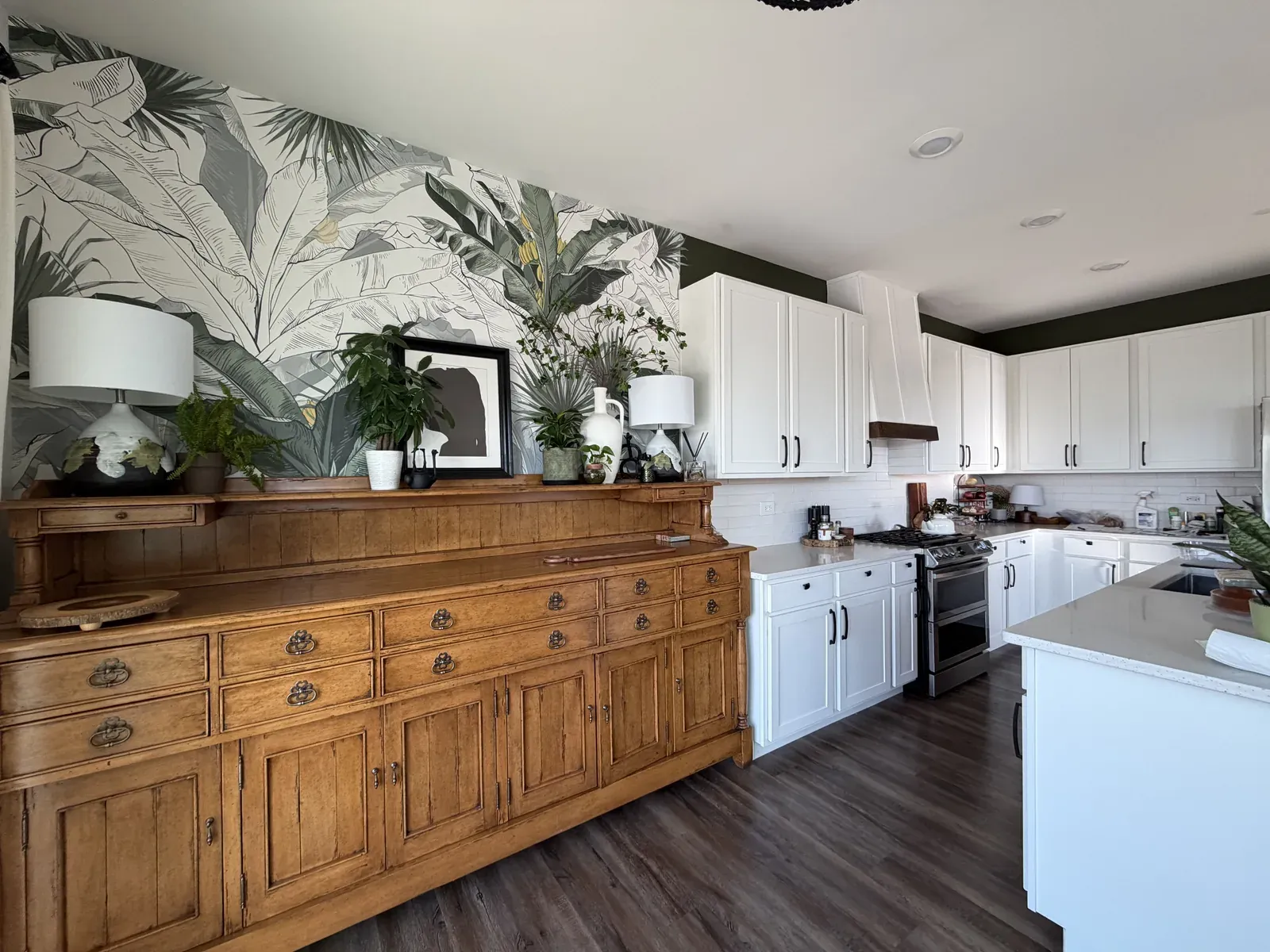 Cabinet Painting & Refinishing